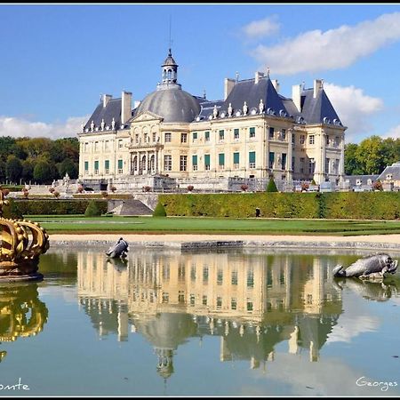 Studio Boheme Chic A Disney La Houssaye-en-Brie Exterior foto