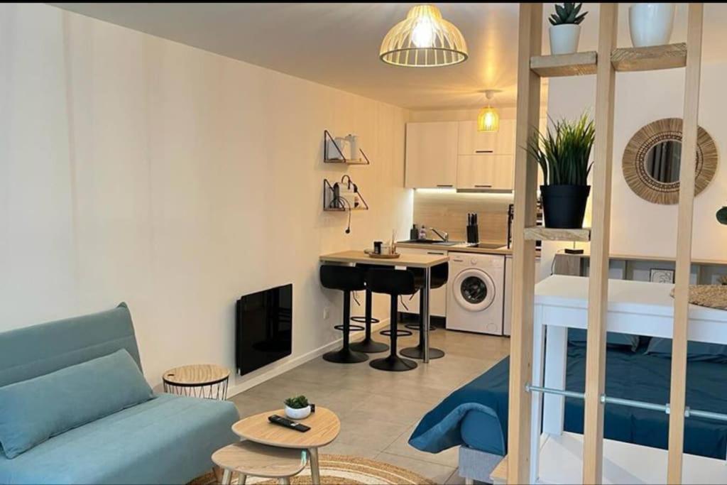 Studio Boheme Chic A Disney La Houssaye-en-Brie Exterior foto